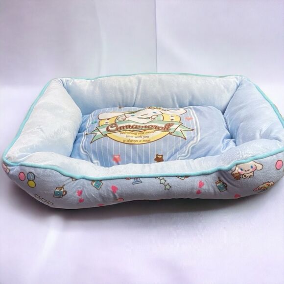 Sanrio Hello Kitty and Friends Cinnamaroll Super Soft Non-Slip Pet Bed Dogs Cats - Picture 2 of 7